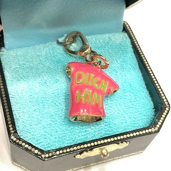 RARE DITCH HIM JUICY COUTURE Vintage KEEP HIM Green Pink T Shirt Gold Charm Y2K
